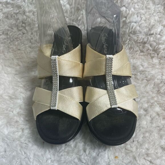 Skechers Fabric Beige Satin slip on wedge Straps Sandals Rhinestones accent SZ9 - Picture 2 of 10
